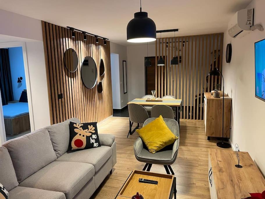 Apartament スチャヴァ エクステリア 写真